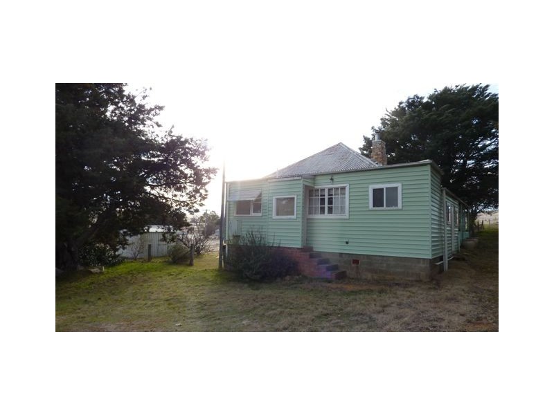 11 Brierly Street, Dalgety NSW 2628