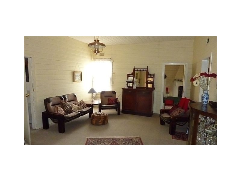 11 Brierly Street, Dalgety NSW 2628