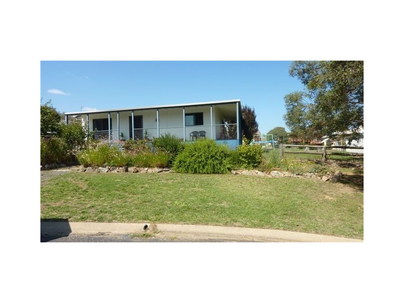 22 Rosemary Circuit, Kalkite NSW 2627