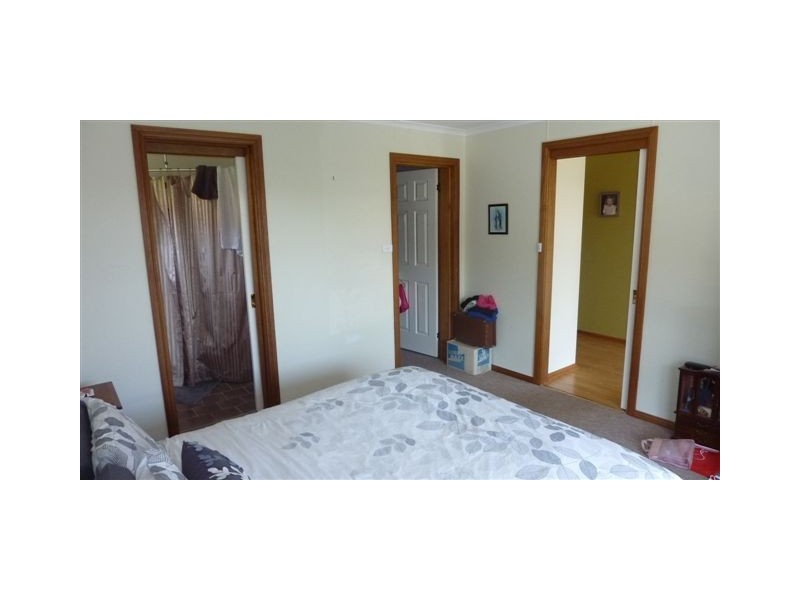 22 Rosemary Circuit, Kalkite NSW 2627