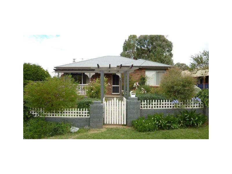 34 Mackay Street, Berridale NSW 2628
