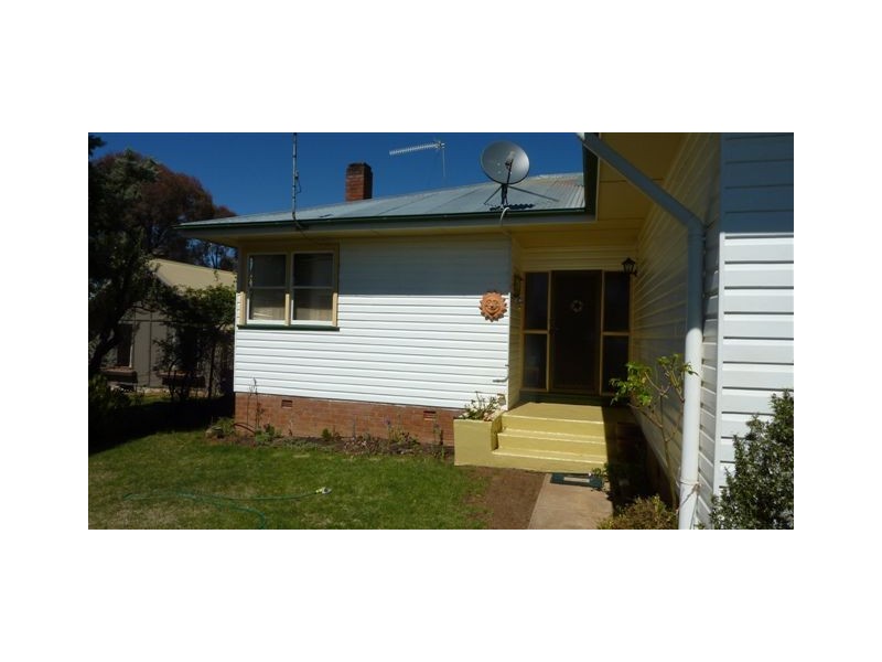 38 Mackay Street, Berridale NSW 2628