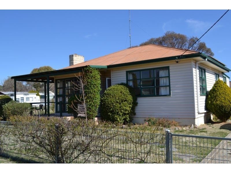 18 Bolton, Berridale NSW 2628