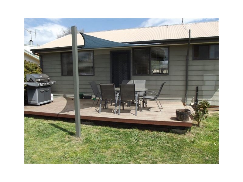 31 Wattle Street, Berridale NSW 2628