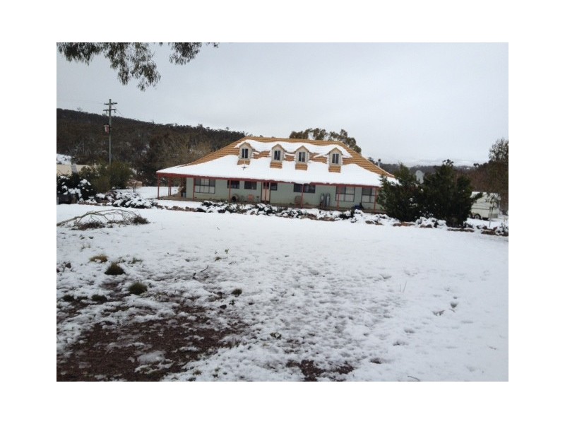 96 – 98 Stuart Field Road, Adaminaby NSW 2629