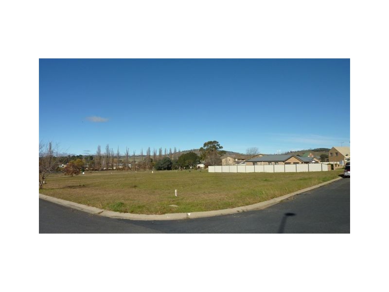 1 Kunama Close, Berridale NSW 2628