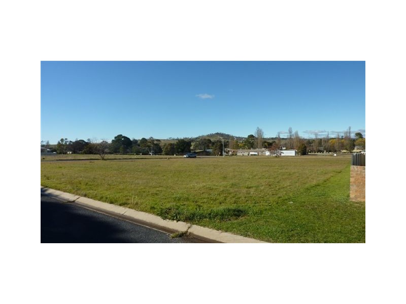 1 Kunama Close, Berridale NSW 2628
