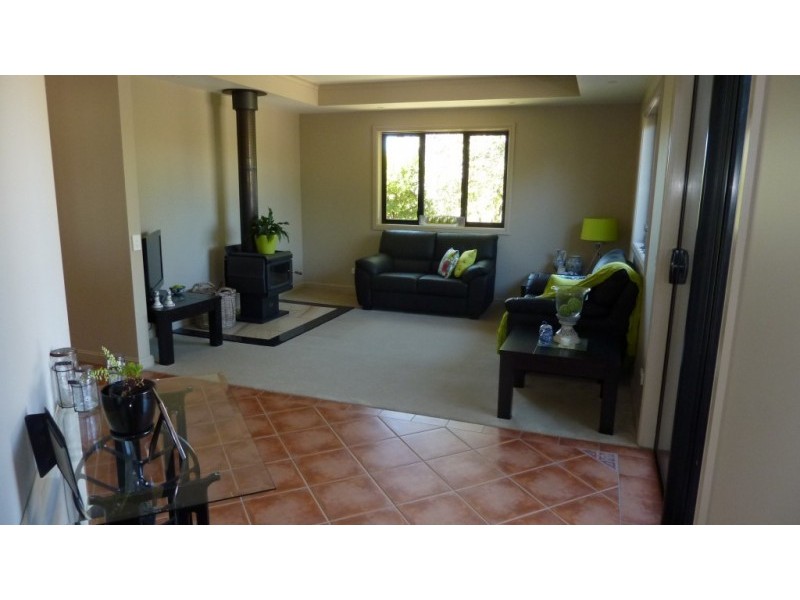 6 Mackay Street, Berridale NSW 2628