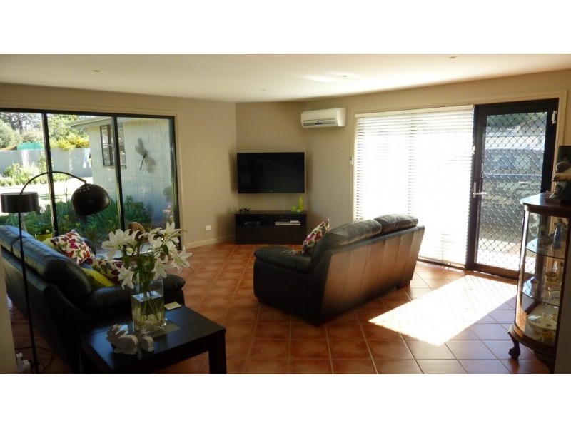 6 Mackay Street, Berridale NSW 2628