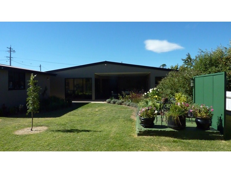 6 Mackay Street, Berridale NSW 2628