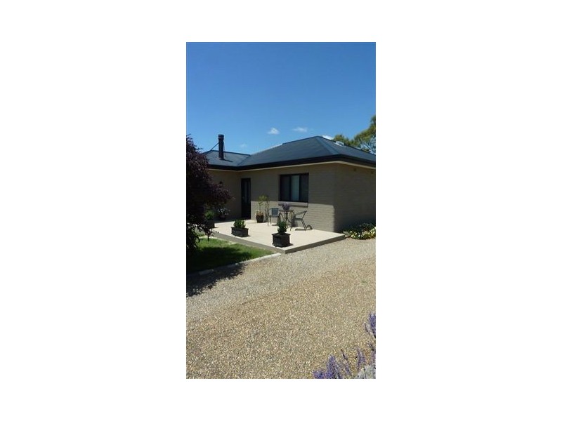 6 Mackay Street, Berridale NSW 2628