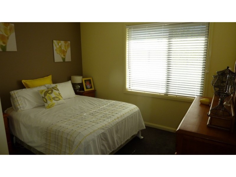 6 Mackay Street, Berridale NSW 2628