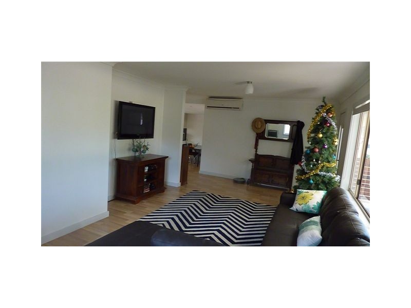 13 Mackay Street, Berridale NSW 2628