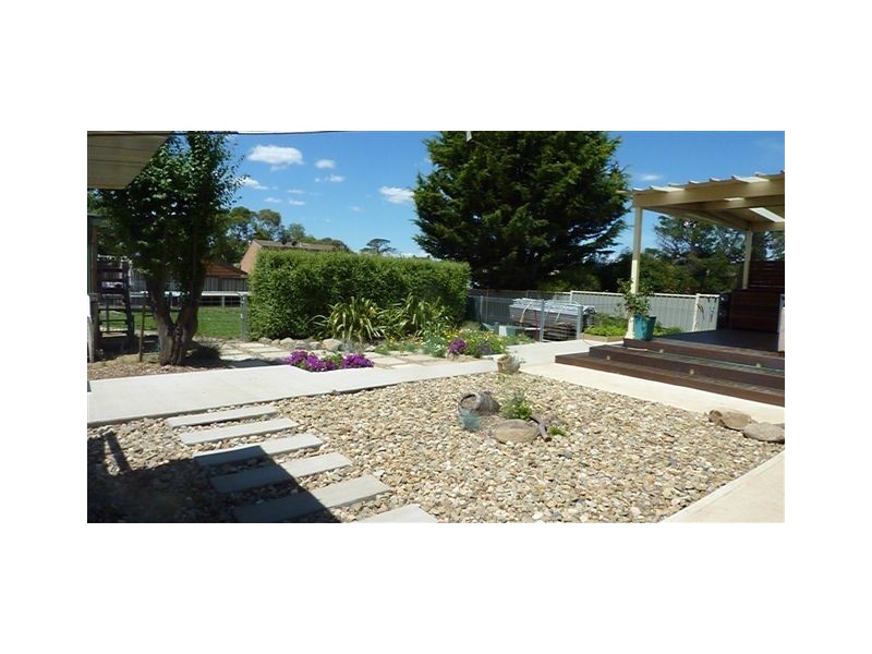 13 Mackay Street, Berridale NSW 2628