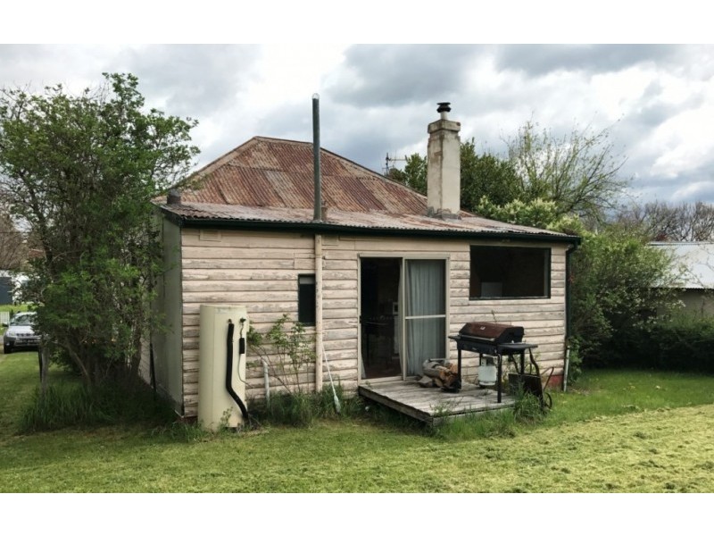 38 York Street, Adaminaby NSW 2629