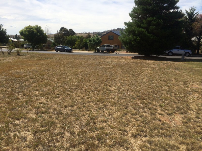 18 Roberson Street, Berridale NSW 2628