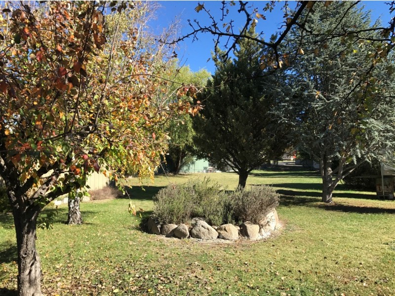 28 Jindabyne Road, Berridale NSW 2628