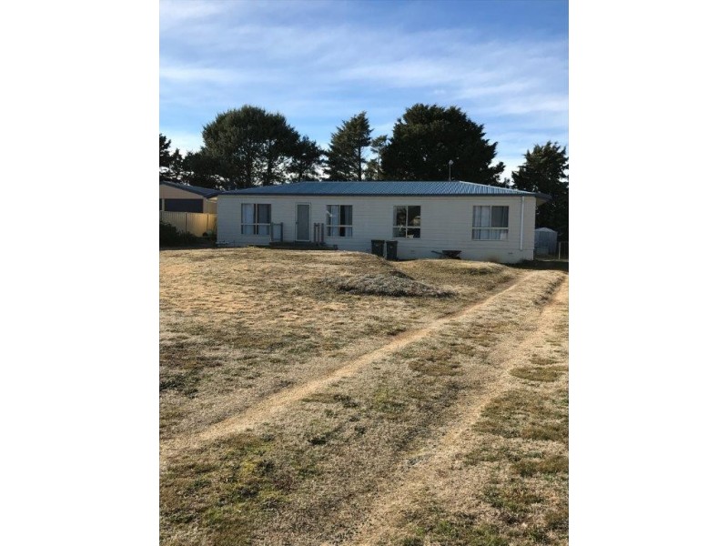 4 Katri Close, Berridale NSW 2628