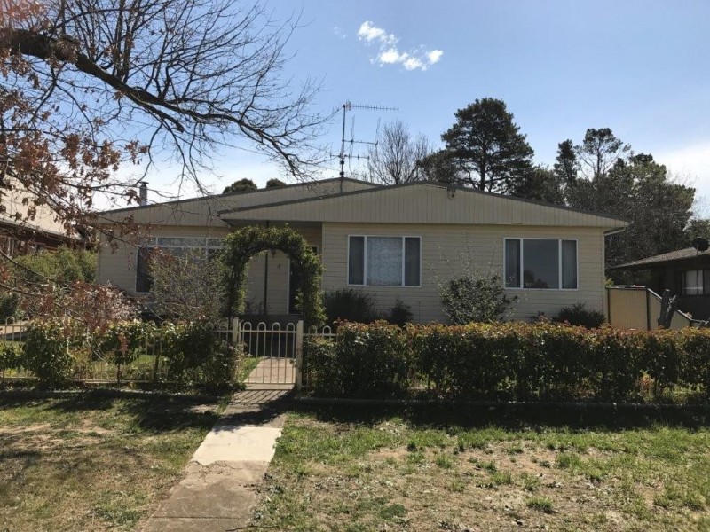 4 Hoskin Street, Berridale NSW 2628