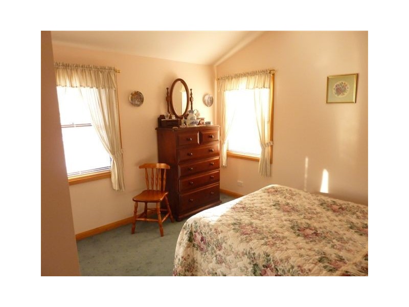 10 Peninsula Road, Anglers Reach NSW 2629