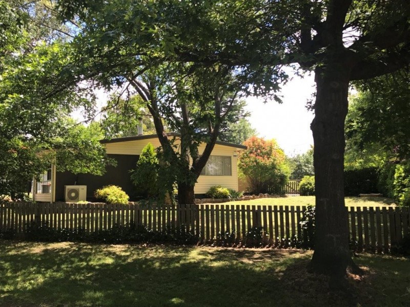 10 Cecil Street, Berridale NSW 2628