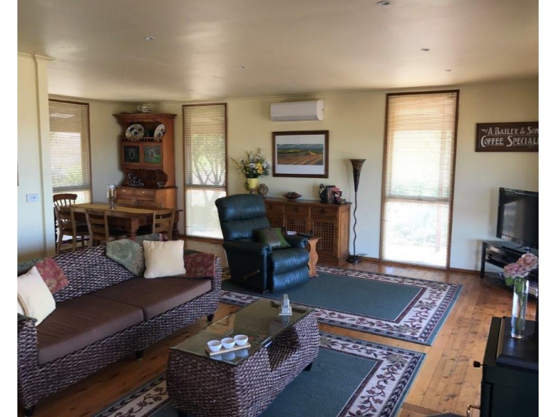 522 Bulgundara Road, Dalgety NSW 2628