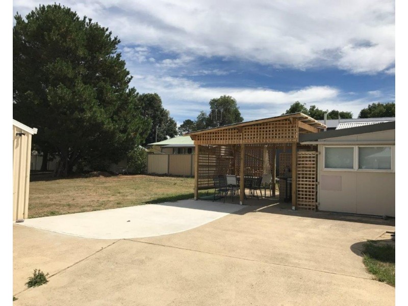 12 Chalker Street, Adaminaby NSW 2629