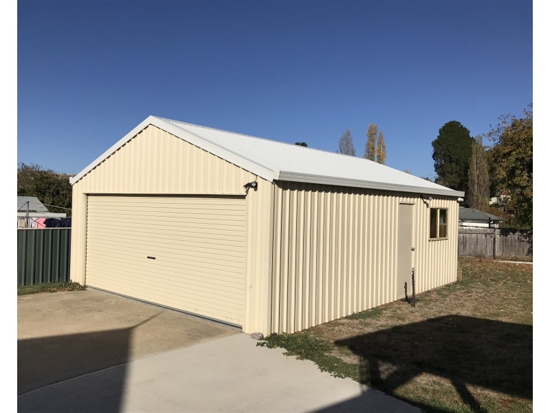 12 Chalker Street, Adaminaby NSW 2629