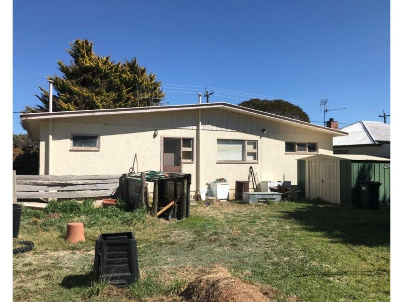 15 Myack Street, Berridale NSW 2628