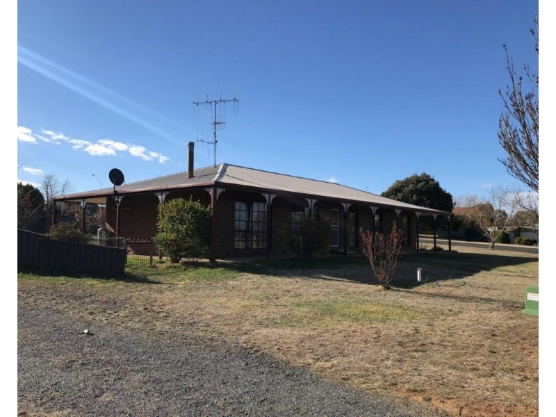 2 Jindalee Street, Berridale NSW 2628