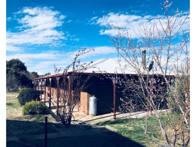 2 Jindalee Street, Berridale NSW 2628