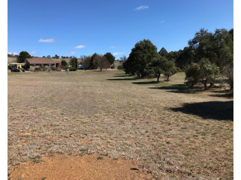 23 Roberson Street, Berridale NSW 2628