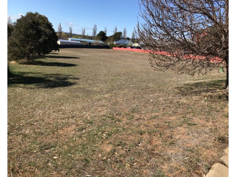 23 Roberson Street, Berridale NSW 2628