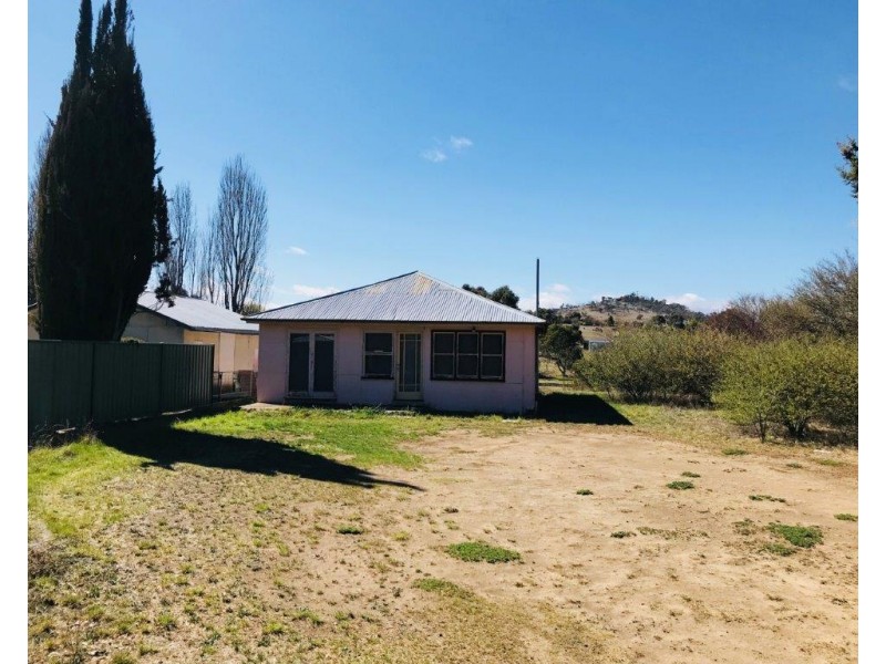 5 Bent Street, Berridale NSW 2628