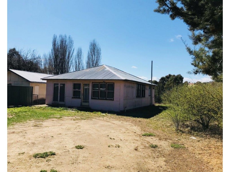 5 Bent Street, Berridale NSW 2628