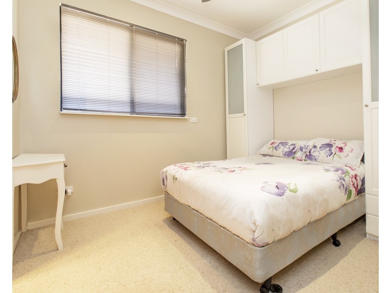 4 Campbell Street, Dalgety NSW 2628