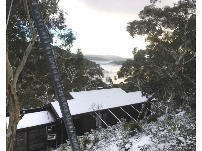 11 Happy Jacks Road, Eucumbene NSW 2628
