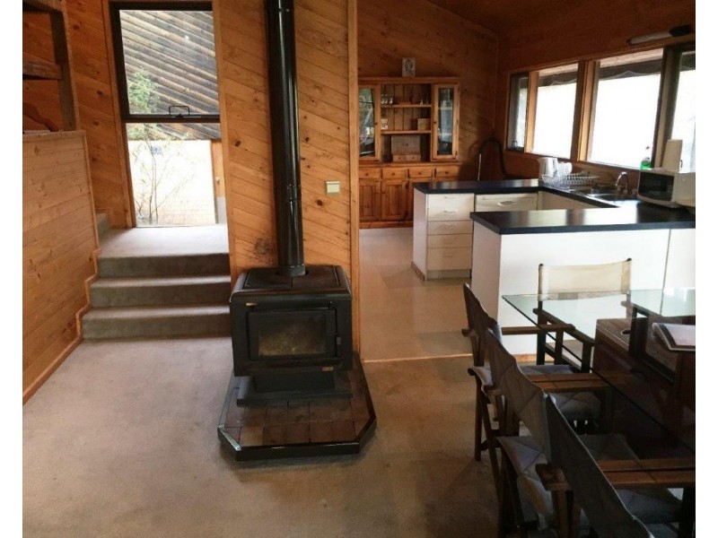 11 Happy Jacks Road, Eucumbene NSW 2628
