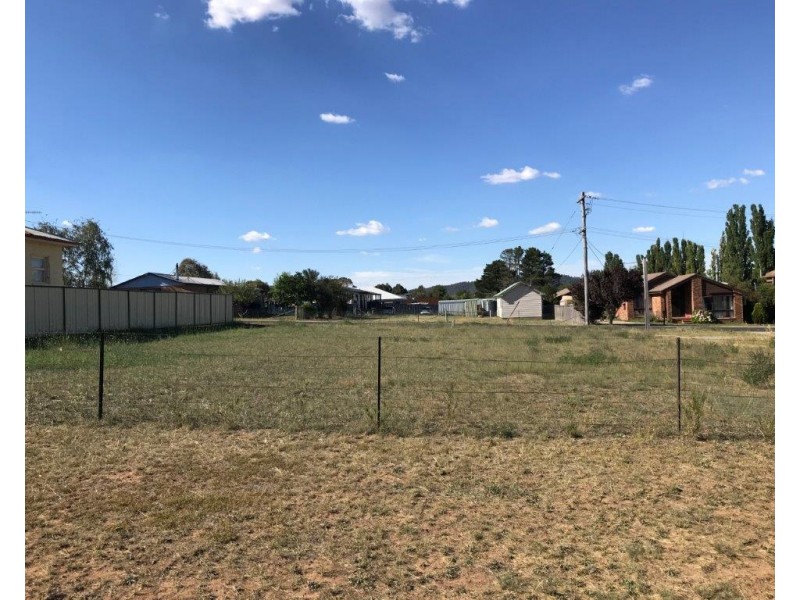 2 Poplar Street, Berridale NSW 2628