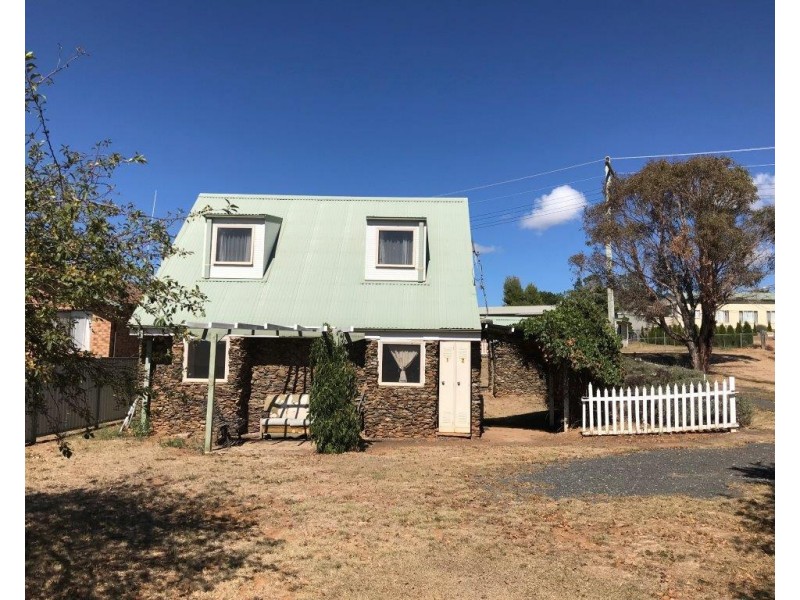 15 Cosgrove Street, Adaminaby NSW 2629