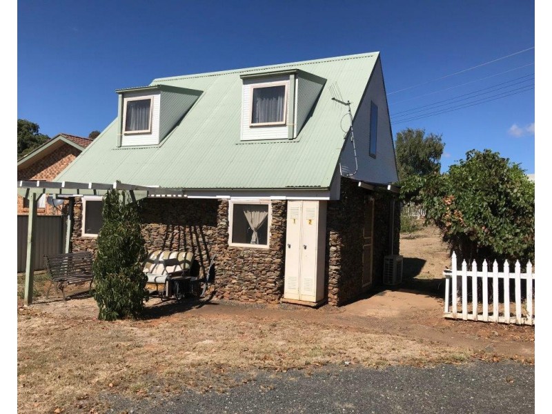 15 Cosgrove Street, Adaminaby NSW 2629