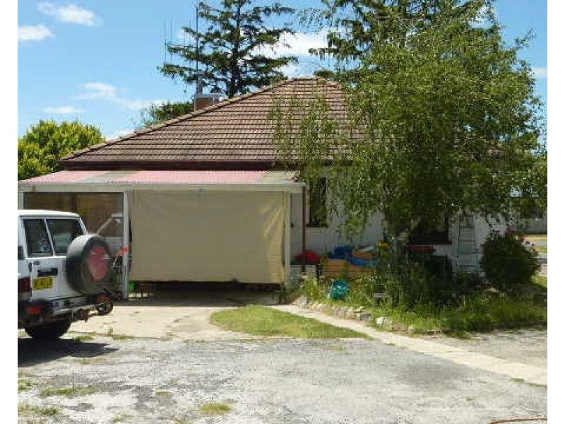 16 Oliver Street, Berridale NSW 2628