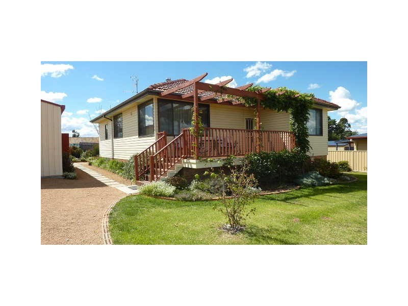 8 Katri Close, Berridale NSW 2628