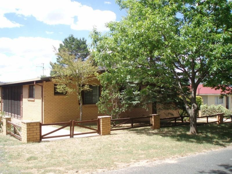 7 Cecil Street, Berridale NSW 2628