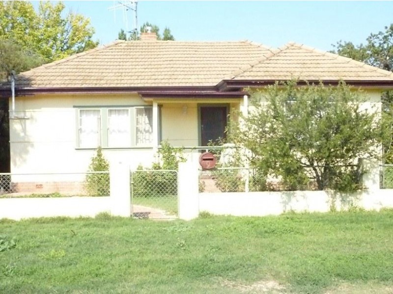 9 Bent Street, Berridale NSW 2628