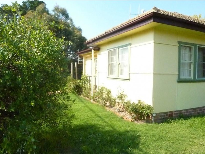 9 Bent Street, Berridale NSW 2628