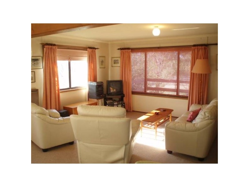 22 Kiparra Drive, Berridale NSW 2628