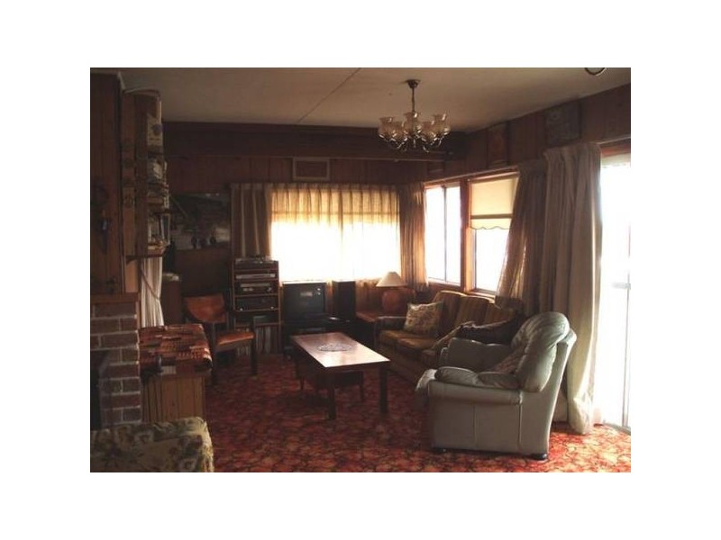 16 Clancy Street, Old Adaminaby NSW 2629