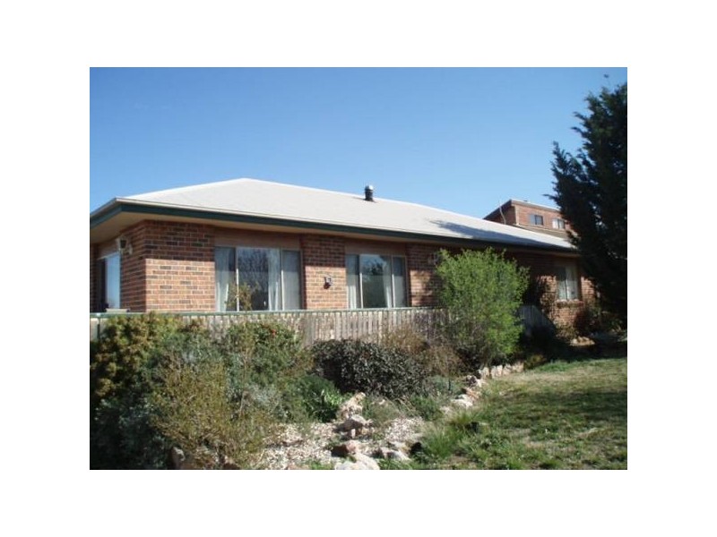 8 Jindalee St, Berridale NSW 2628