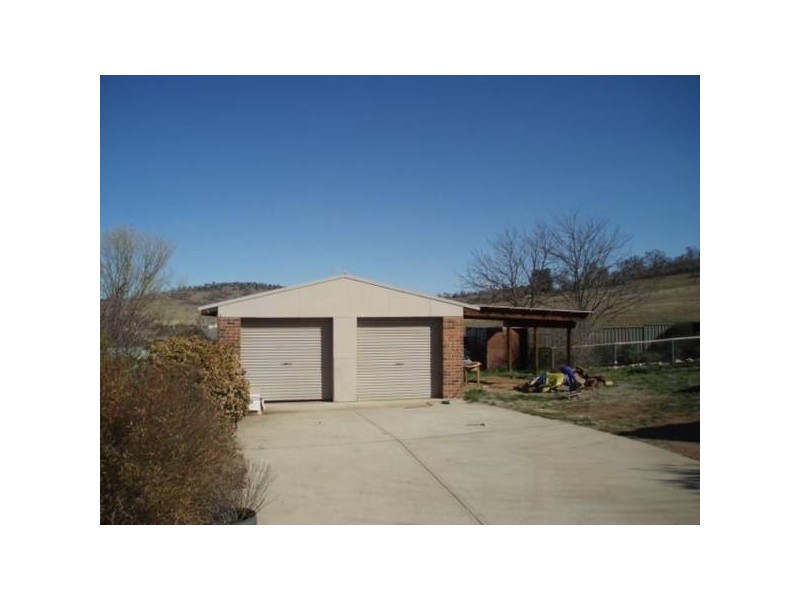 8 Jindalee St, Berridale NSW 2628